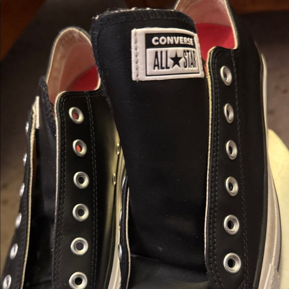Pre-owned Converse Black leather/ and White sole Women's Sneakers - Picture 6 of 16